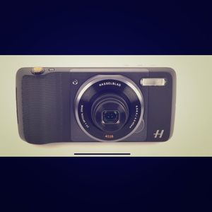 Hesselblad true zoom camera for phone